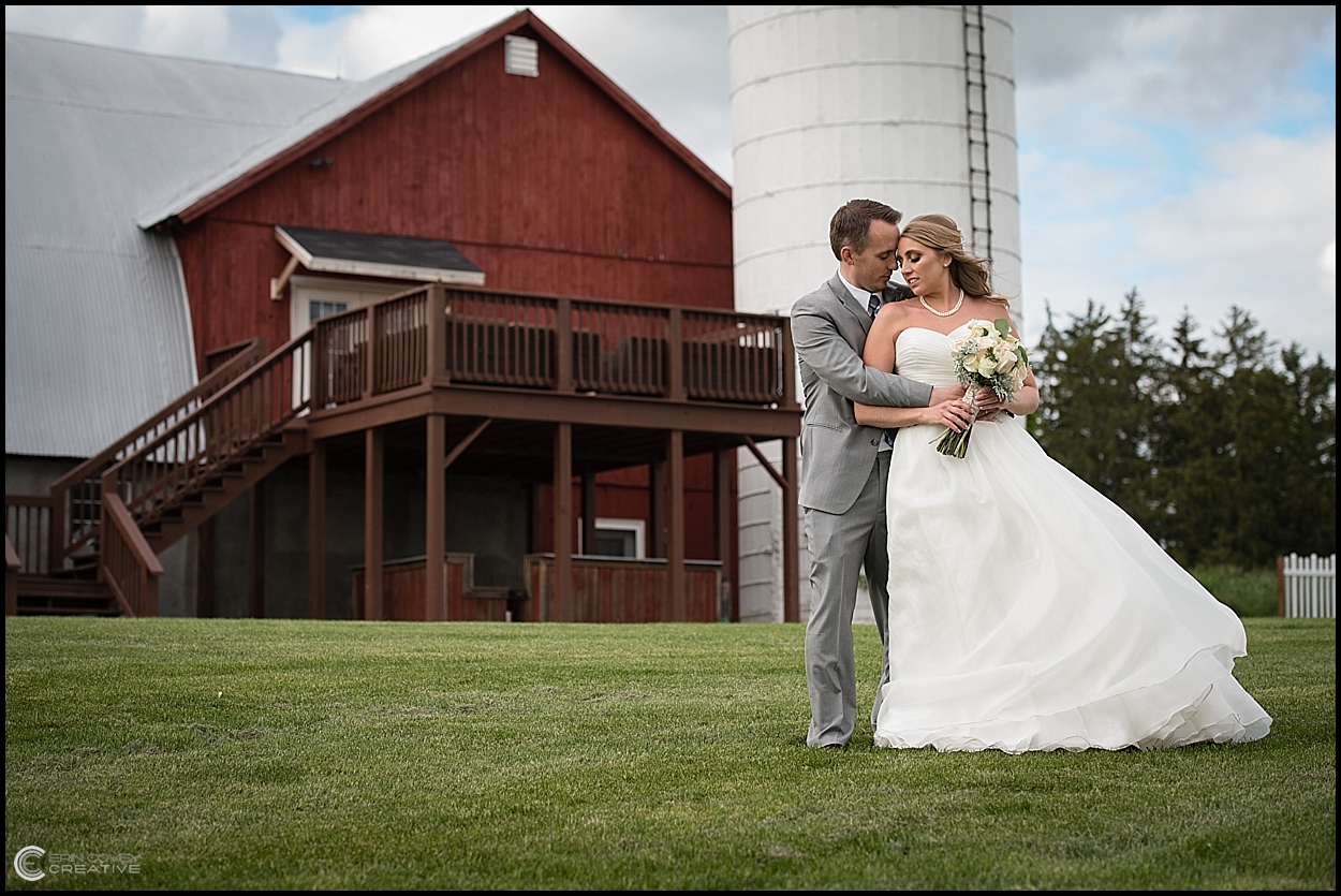 Hayloft on the Arch Wedding 11