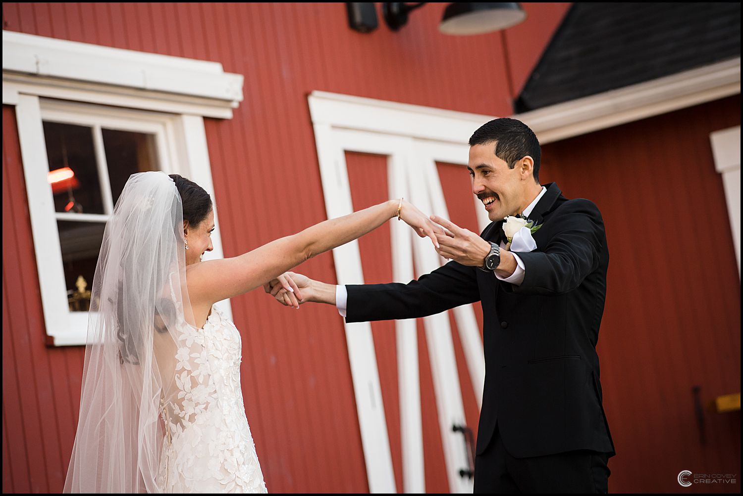 Windridge Estate Red Barn 20 Cazenovia Wedding Erin Covey Creative Blog